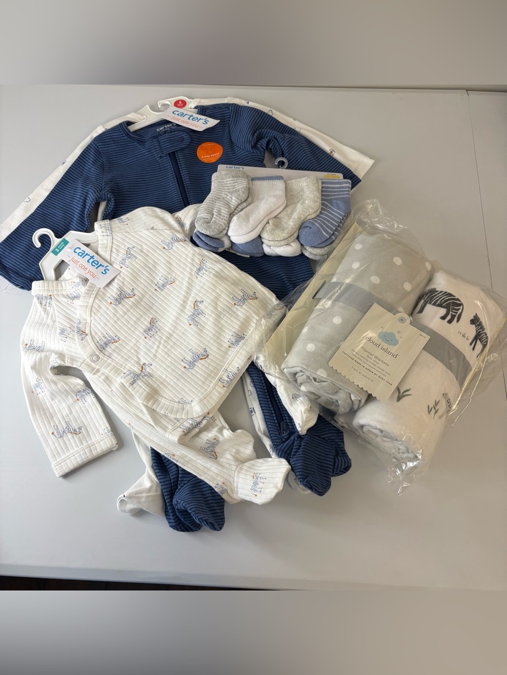 Carters Cloud Island Baby Boy Bundle Size 3 to 6 Months Sleepers Outfit Blankets